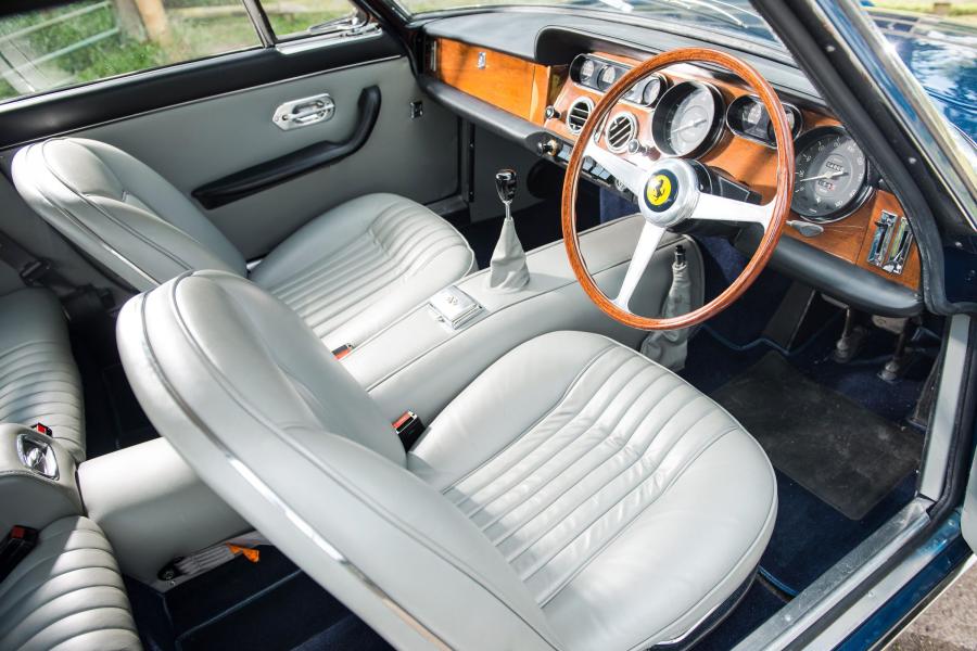  Ferrari 330 GT 2+2 (Series I) 1964 года  (UK) (фото 2 из 20)
